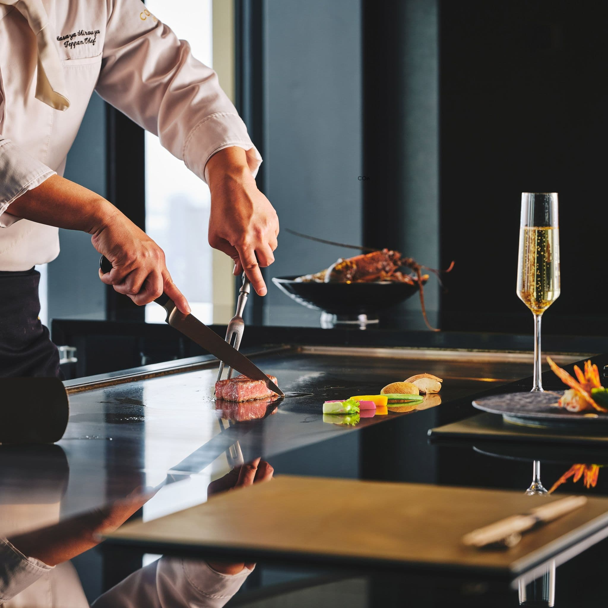 キービジュアル1